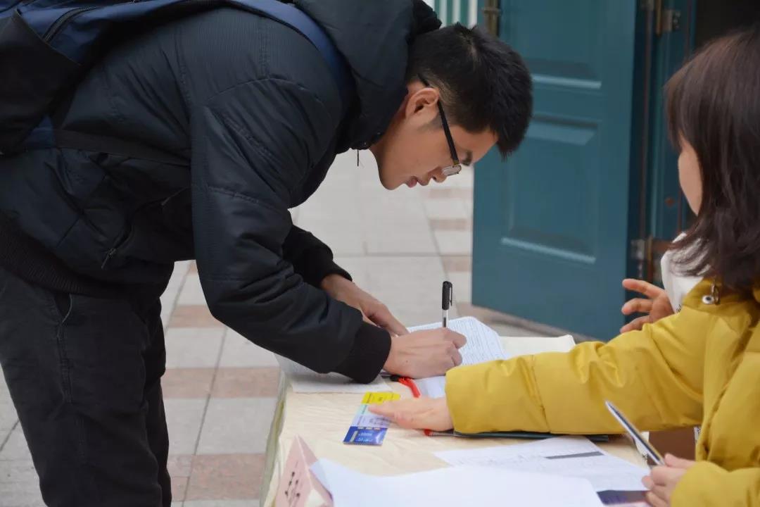 香港蓝月亮正宗官方网